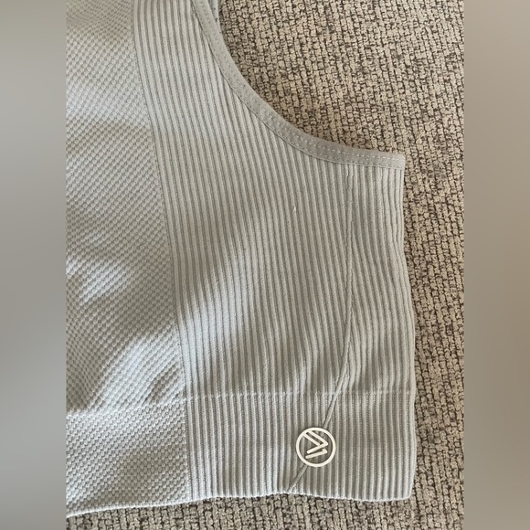 Savvi Ashtanga Textured Bra in Glacier Large - Picture 2 of 5